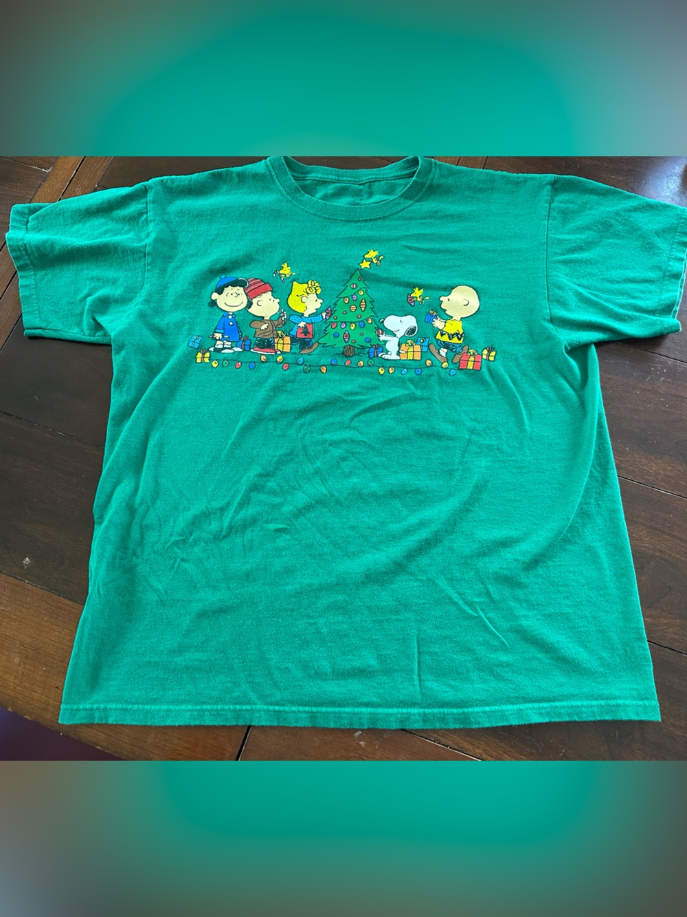 Peanuts Green Holiday Graphic Tee Christmas T Shirt Snoopy
